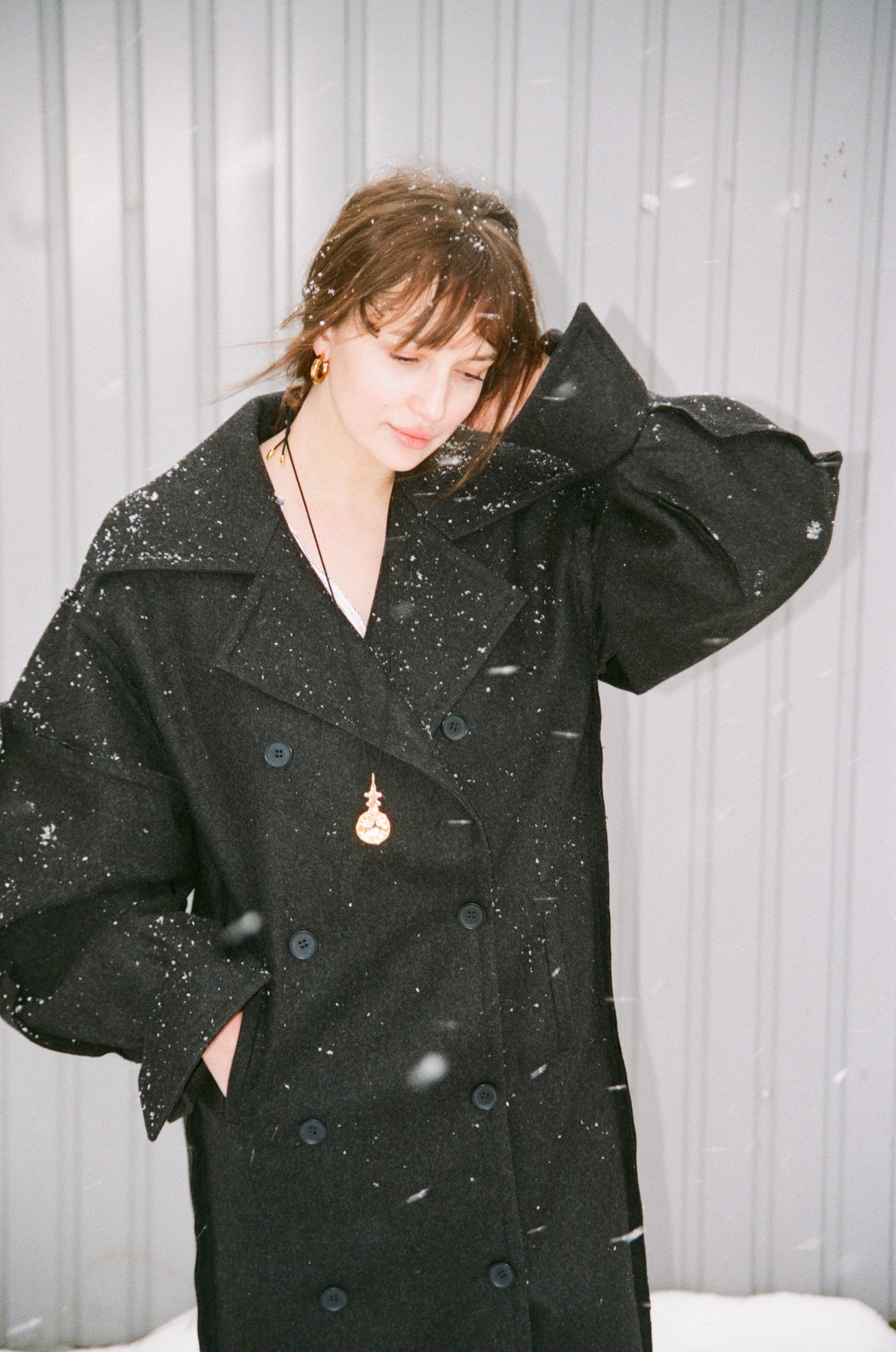 Cucuteni Pendant Gold, Front Angle