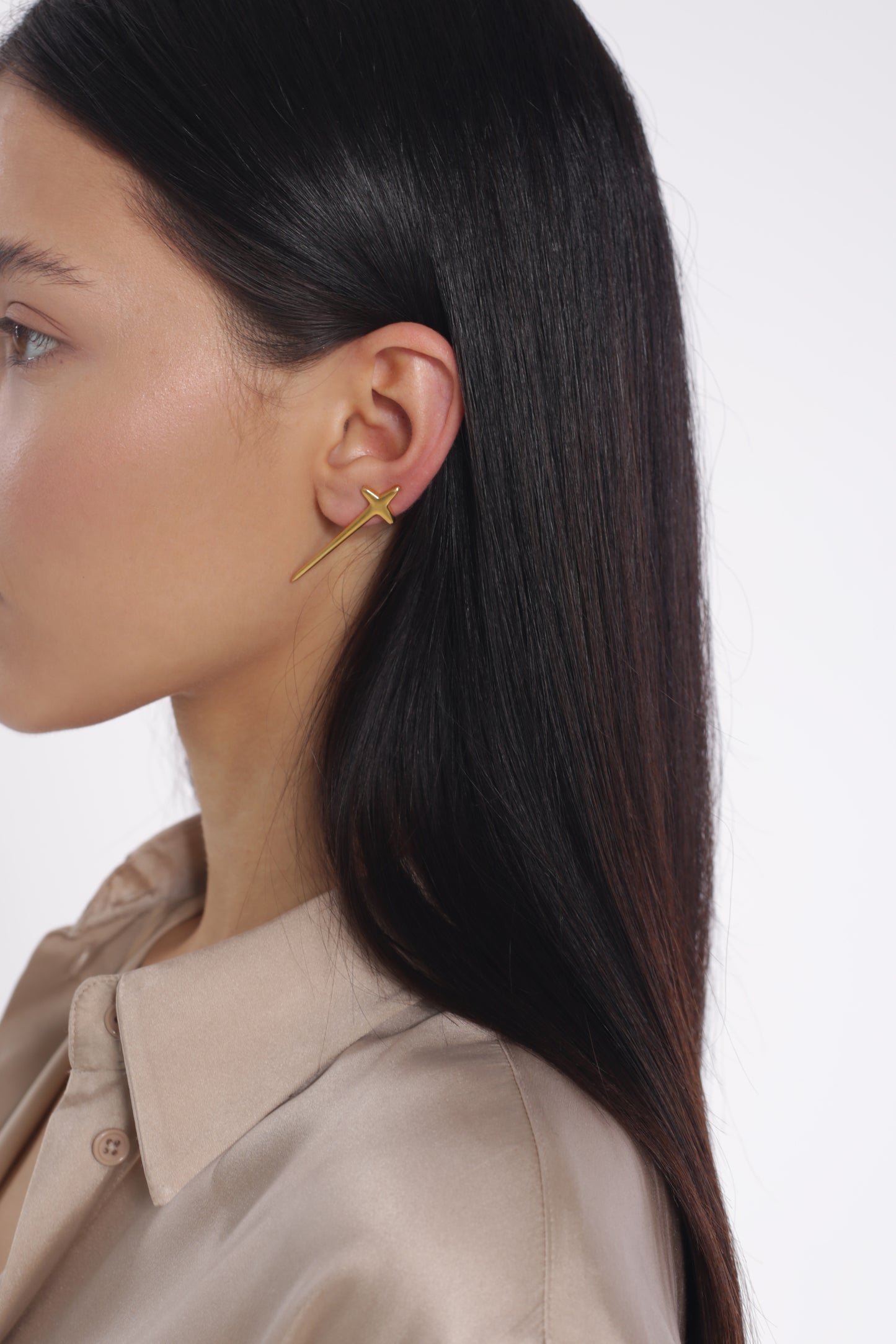 Baptism Mono Earring Gold Close Up numi kyiv