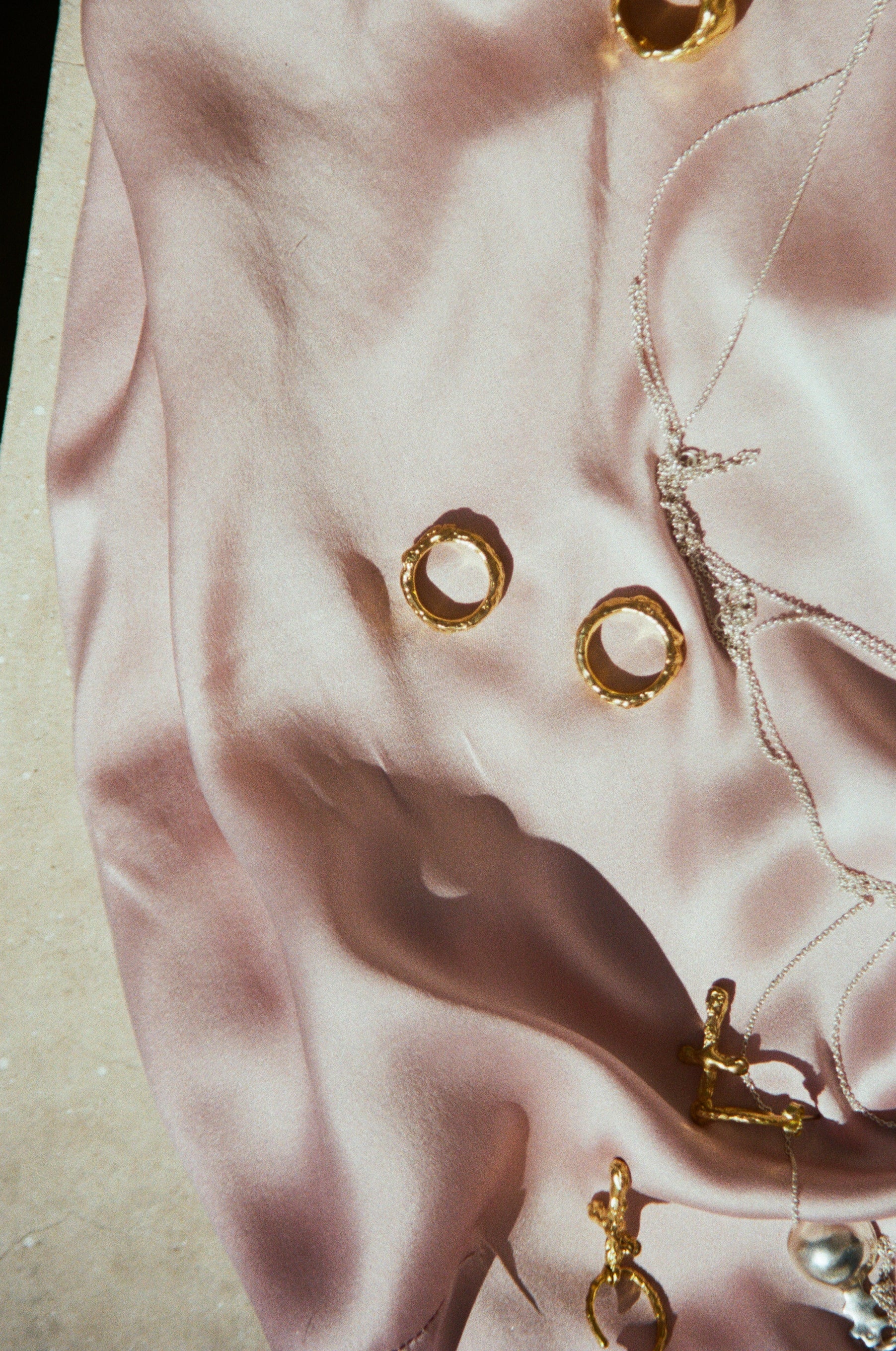 numi-kyiv-1049-Gold-Ring-Sophia-Collection