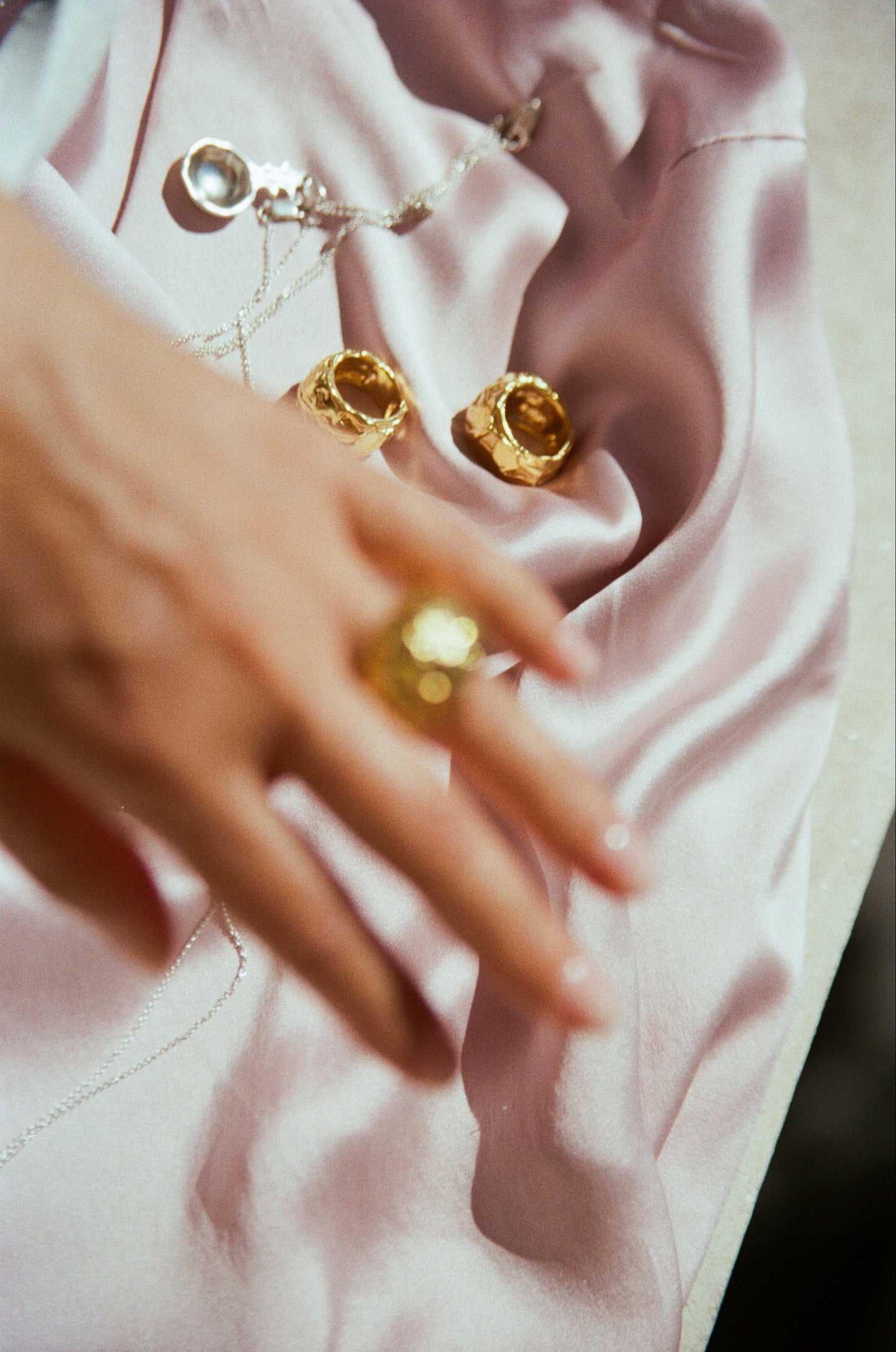 numikyiv-Sophia-Gold-Ring-Sophia-Collection